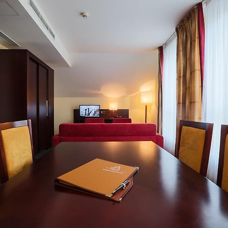 U Zvonu Hotel Plzeň Exterior foto